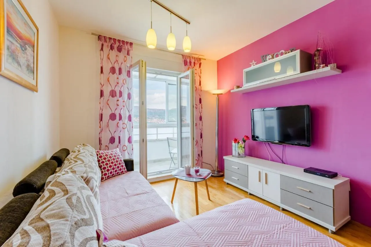Mountain View Apartment Split