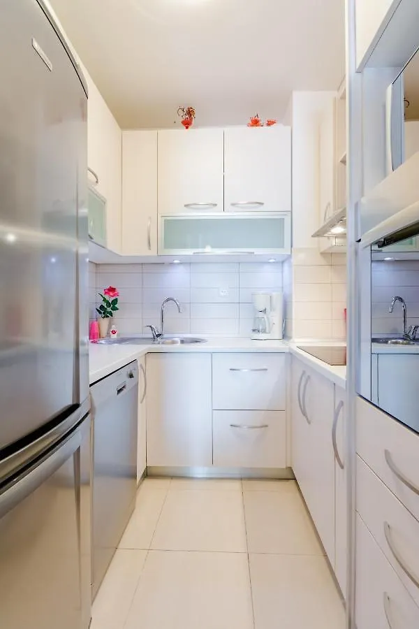 Mountain View Apartment Split